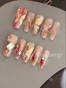 Press on nails