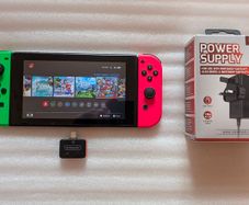 Nintendo Switch (unpactched) - Joycons, Power Supply, 128GB