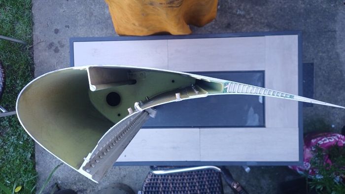 Airbus A320 Wing Slat  Aer Lingus EI-CVC  Authentic Aircraft Skin Section