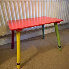 FREE kids Crayola Table