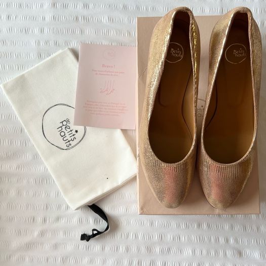 Des Petits Hauts gold high heels with box size 5