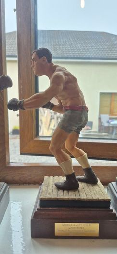 Art of Sport Endurance Boxing Figurines