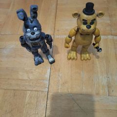 Golden Freddy and Nightmare Bonnie