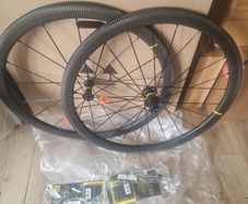 Mavic Pro Carbon Cosmic SLR 40 Rim Brake Wheelset Tubeless 2-Way New Boxed