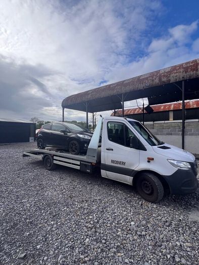 Recovery towing service