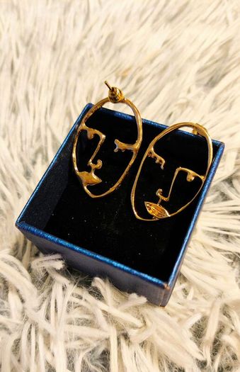 Golden Artistic Face-Shaped Earrings Minimalist Statement Jewelry