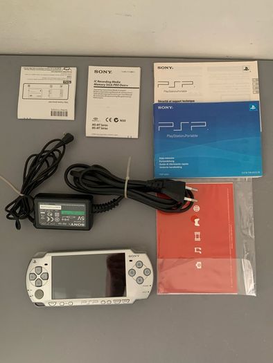 PSP 2004 Ice Silver Boxed