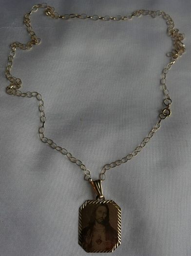 Vintage 9ct Yellow Gold 10Ct 417 Pendant and 9Ct 375 Necklace Sacred Heart Jesus Christ Pendant Necklace, Catholic Jewelry Gift, Religious Gift 4.4g