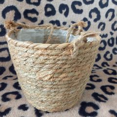 New.plants/flowers basket