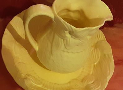 wash bowl and jug