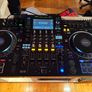 Pioneer XDJ-XZ 4 channel controller Image 3