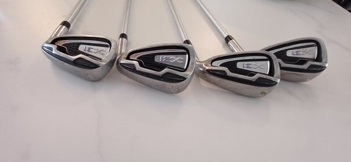 Ladies Wilson Golf clubs