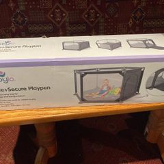 Baby play pen