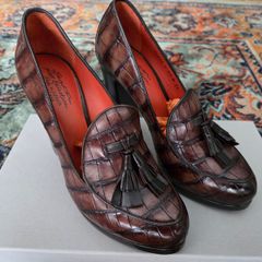 Leather shoes