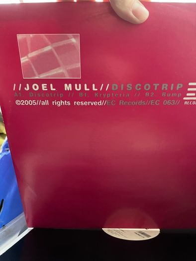 10e each Techno 12" vinyl