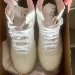 Veja high top Trainers