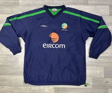 Vintage 2002 Umbro Ireland Training Sweatshirt Top Mens Medium