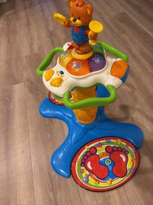 Pull to stand toddler toy
