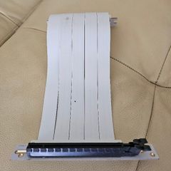 PCIe 4.0 riser/extender cable 18cm 90 degree