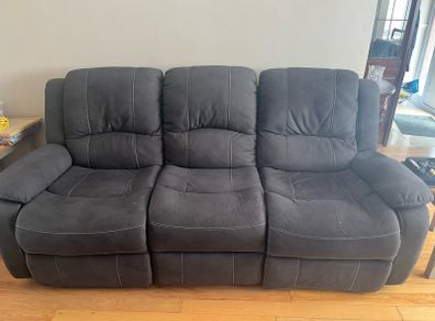 3 seater reclining couch