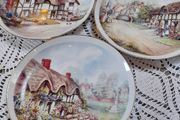 Royal  Crest 3 decorative plates