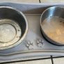 Dog bowl holder Image 2
