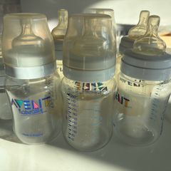 baby feeding bottles
