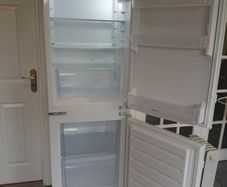 Fridge freezer,  Integrated or free Standing