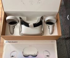 Meta Quest 2 Vr headsets