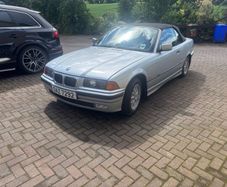 BMW 318i convertible