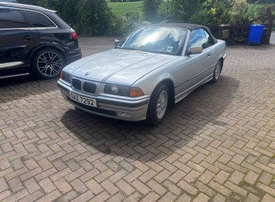 BMW 318i convertible
