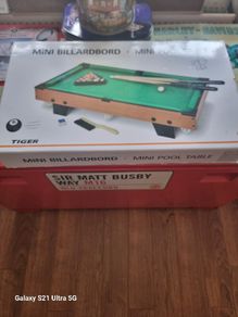 mini pool table