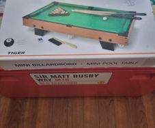mini pool table