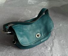 RARE Vintage Coach Legacy Soho Turnlock Shoulder Bag Teal Pebbled Leather Genuine Leather