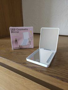 Makeup Mirror (Light Up)
