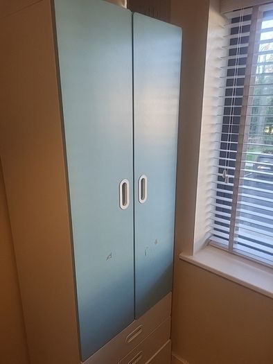 kids wardrobe