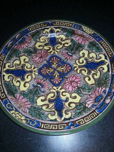 Beautiful Royal Doulton plate