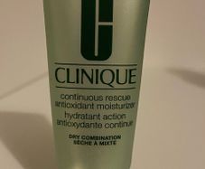 Clinique Continuous Rescue Antioxidant Moisturiser 15ml size Brand New