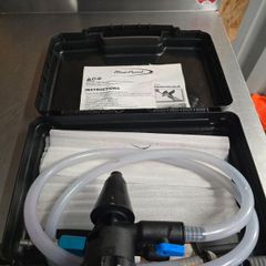 Blue Point Vacuum bleeder