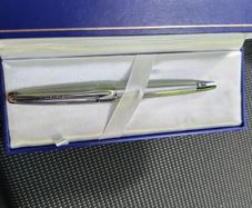 Neo vintage Cross Apogee fountain pen 18kt nib