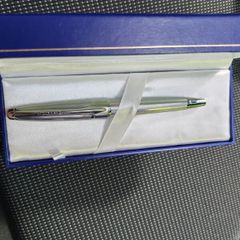 Neo vintage Cross Apogee fountain pen 18kt nib