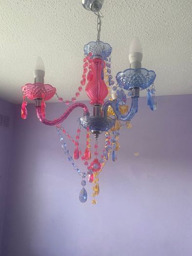 Lustre Girls Chandelier