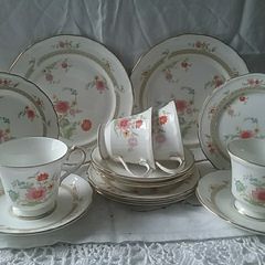 Aynsley Shangri-la China Teaset