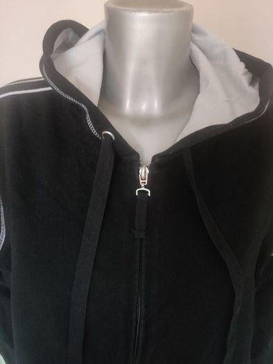 Marks&Spencer black zipped hoodie size UK18/20 EU46/48 Postage included