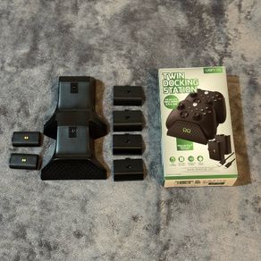 Xbox Series / One Controllers Dock Station