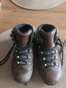 Boots boys Hi-Tec size UK11 waterproof hiking boots