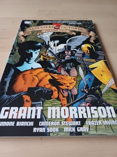 Seven Soldiers of Victory by Grant Morrison (Volume 1 to 4 DC Comics Graphic Novels 2006)
