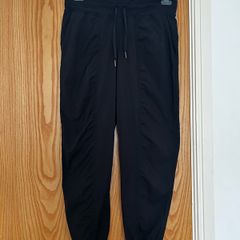 Lululemon black joggers