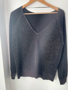 Vila black rose gold v-neck metallized top size 12 to 14
