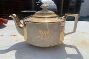 Saddler Teapot (Please Read)
